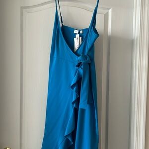 NWT Aritzia Soleia Dress
